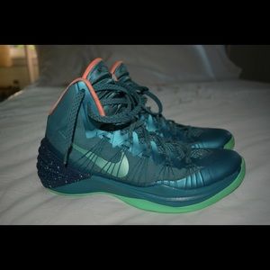 Nike Hyperdunk Basketball Shoes